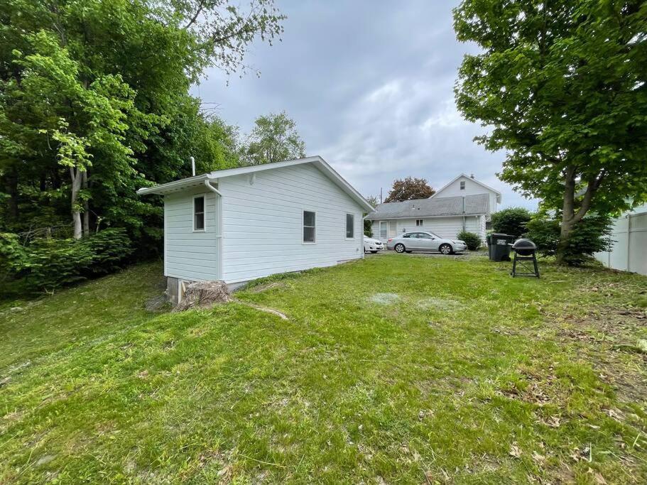 Campfire Cottage Fireplace, Fire Pit & No Chores! Kingston Exterior foto