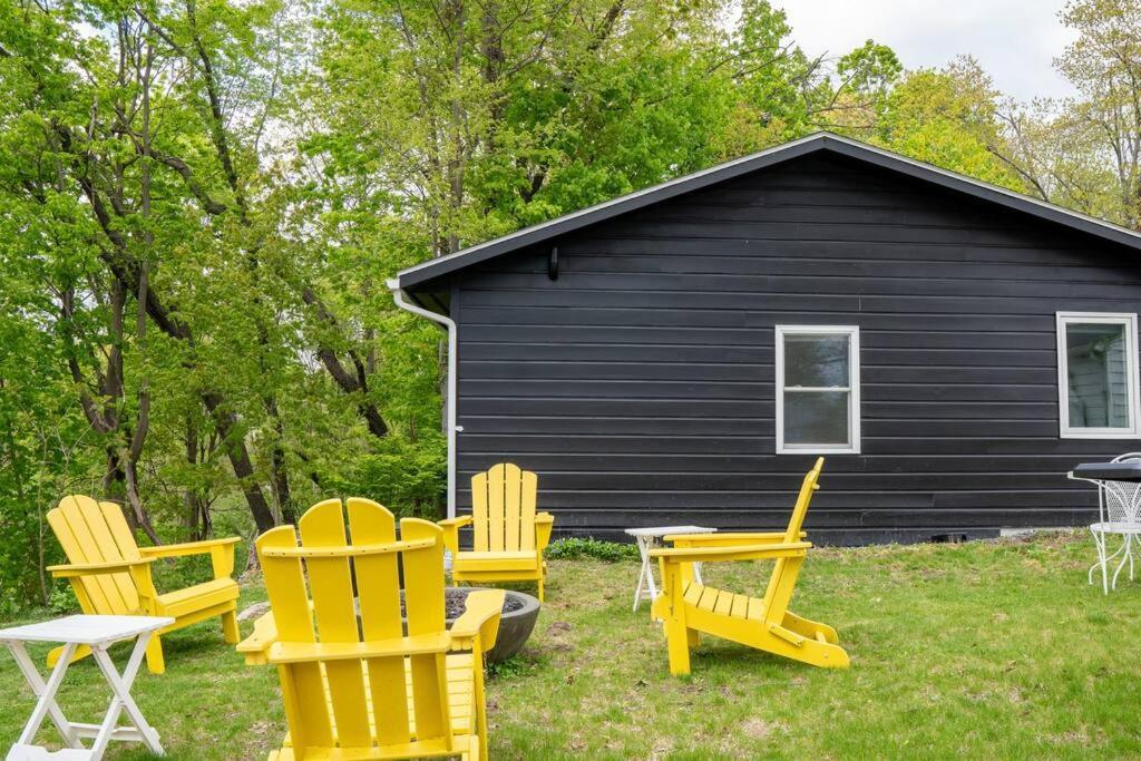 Campfire Cottage Fireplace, Fire Pit & No Chores! Kingston Exterior foto