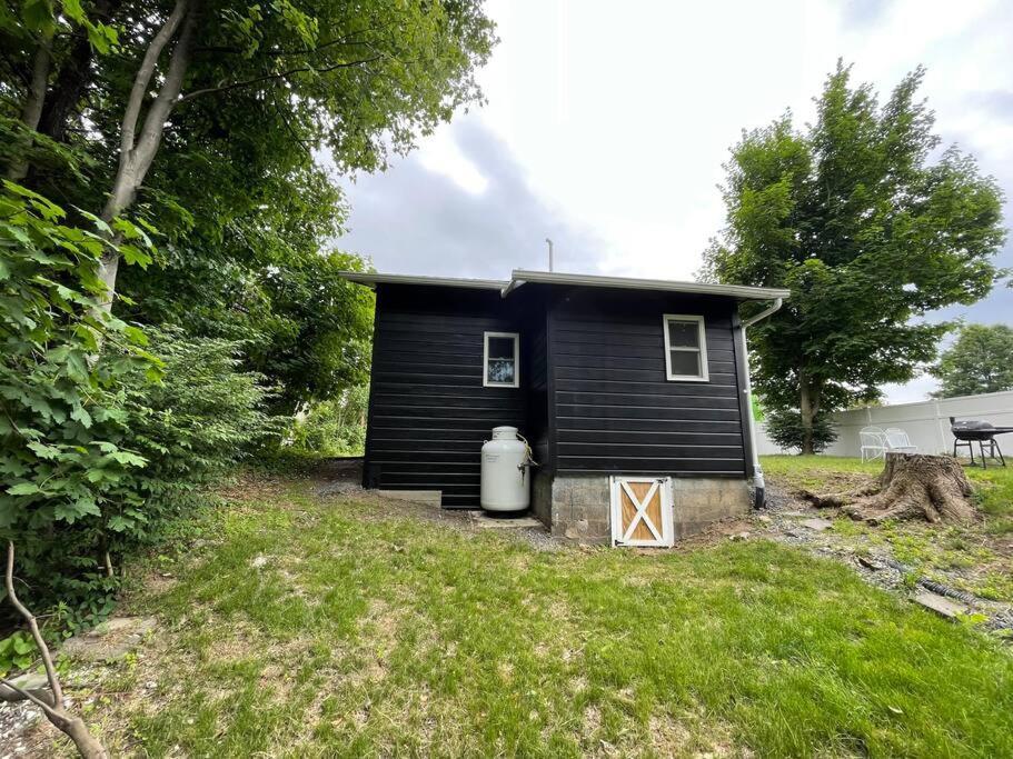 Campfire Cottage Fireplace, Fire Pit & No Chores! Kingston Exterior foto