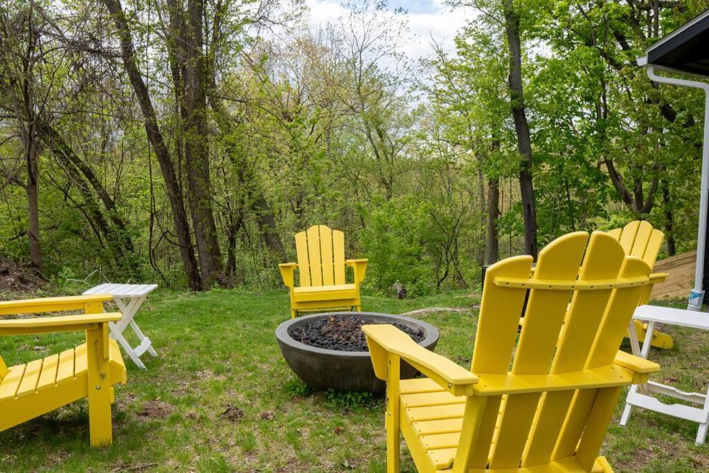Campfire Cottage Fireplace, Fire Pit & No Chores! Kingston Exterior foto